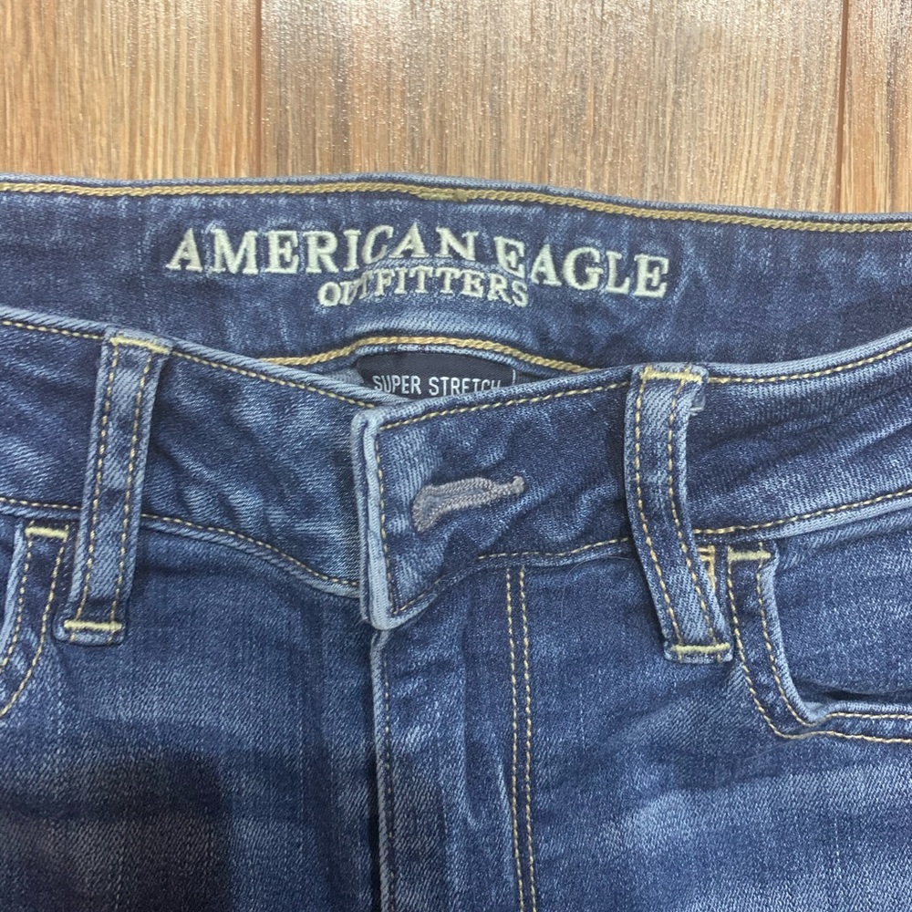 SOLD AE Super Stretch sz 2 Skinny Denim